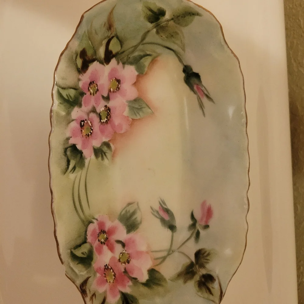 Antique floral soap dish